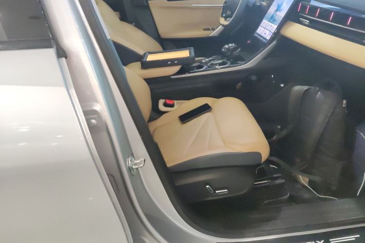 Used Geely Auto FX11 2023 1.5TD DCT Prestige Edition Right Front Seat