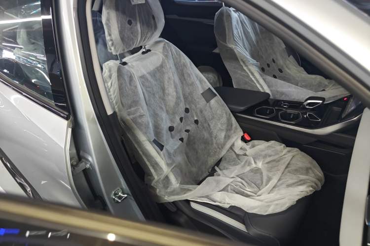 Used Geely Auto FX11 2023 1.5TD DCT Glory Edition Right Front Seat