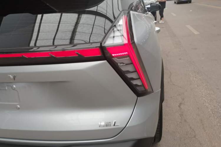 Used Geely Auto FX11 2023 1.5TD DCT Prestige Edition Right Rear Taillight
