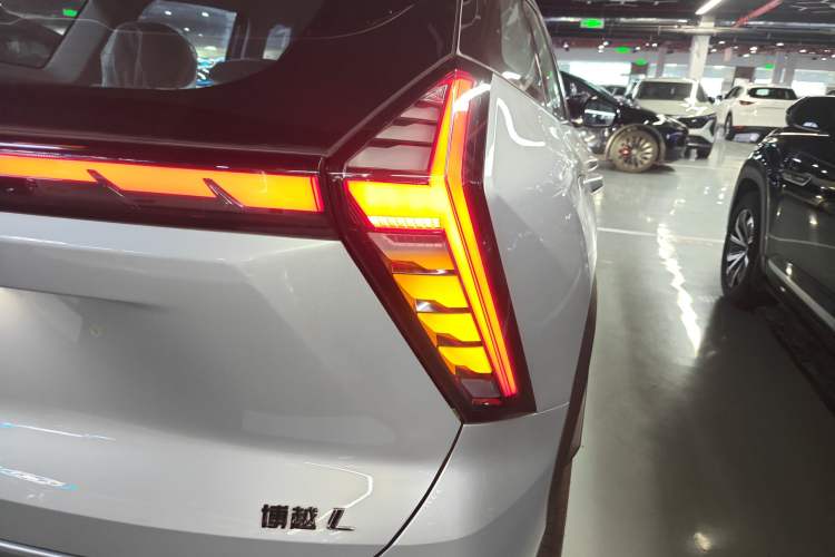 Used Geely Auto FX11 2023 1.5TD DCT Glory Edition Right Rear Taillight