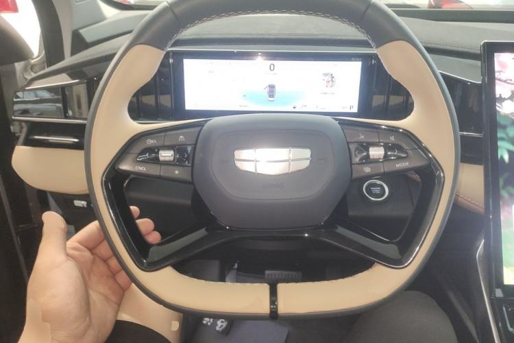Used Geely Auto FX11 2023 2.0TD DCT Prestige Edition Steering Wheel