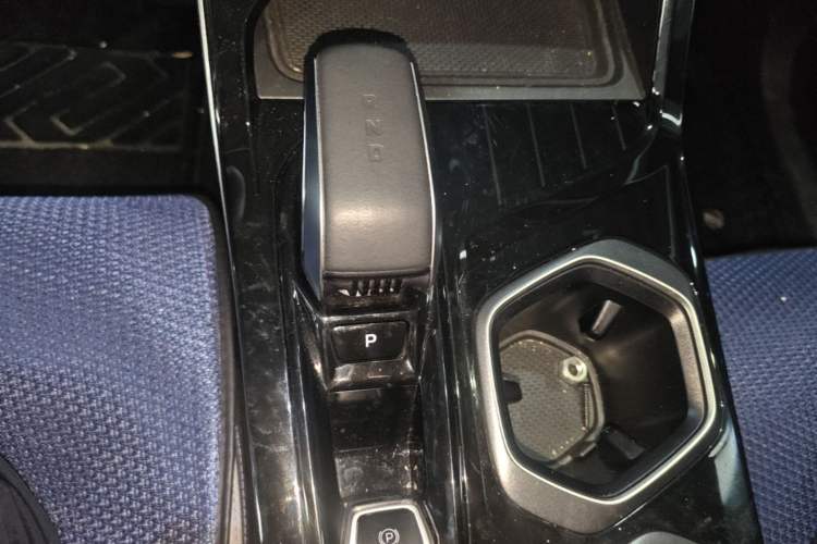 Used Geely Auto FX11 2023 1.5TD DCT Glory Edition Gear Lever