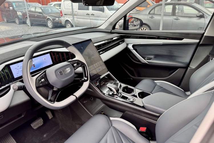 Used Geely Auto FX11 2023 1.5TD DCT Glory Edition Interior 10