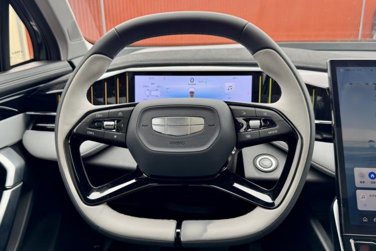Used Geely Auto FX11 2023 1.5TD DCT Glory Edition Interior 3