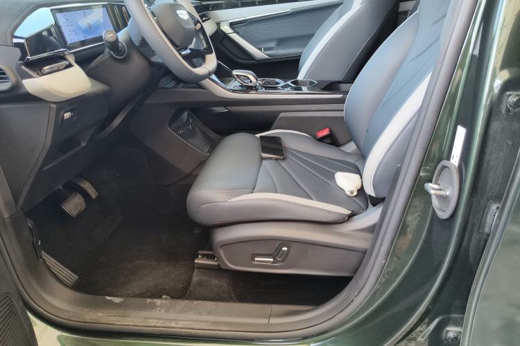 Used Geely Auto FX11 2023 1.5TD DCT Glory Edition Left Front Seat