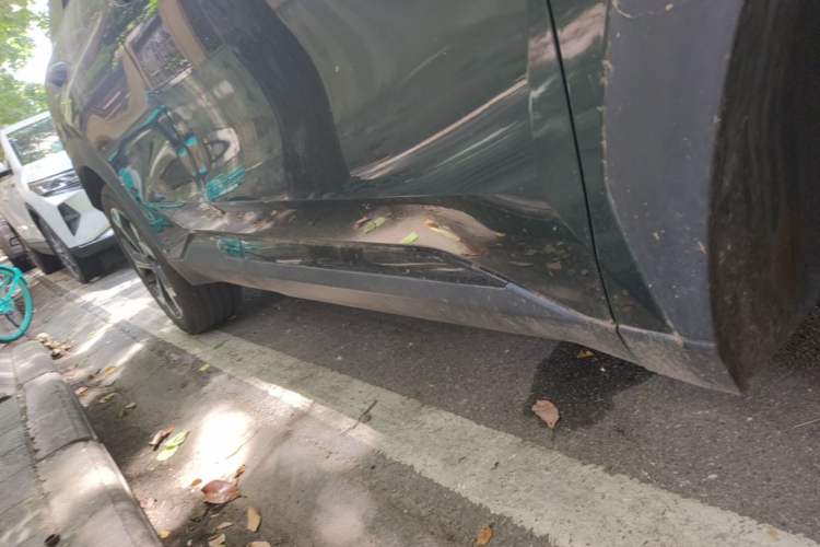 Used Geely Auto FX11 2023 1.5TD DCT Glory Edition Right Side Sill