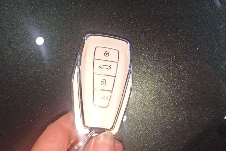 Used Geely Auto FX11 2023 1.5TD DCT Glory Edition Vehicle Key