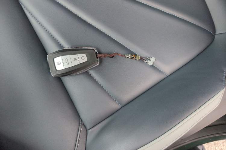 Used Geely Auto FX11 2023 1.5TD DCT Glory Edition Vehicle Key