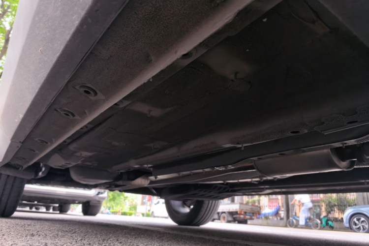 Used Geely Auto FX11 2023 1.5TD DCT Prestige Edition Chassis Front Right