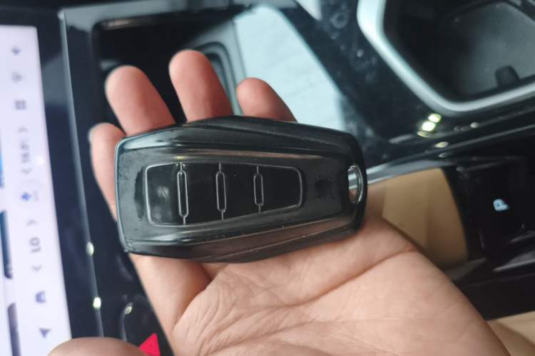 Used Geely Auto FX11 2023 1.5TD DCT Prestige Edition Vehicle Key