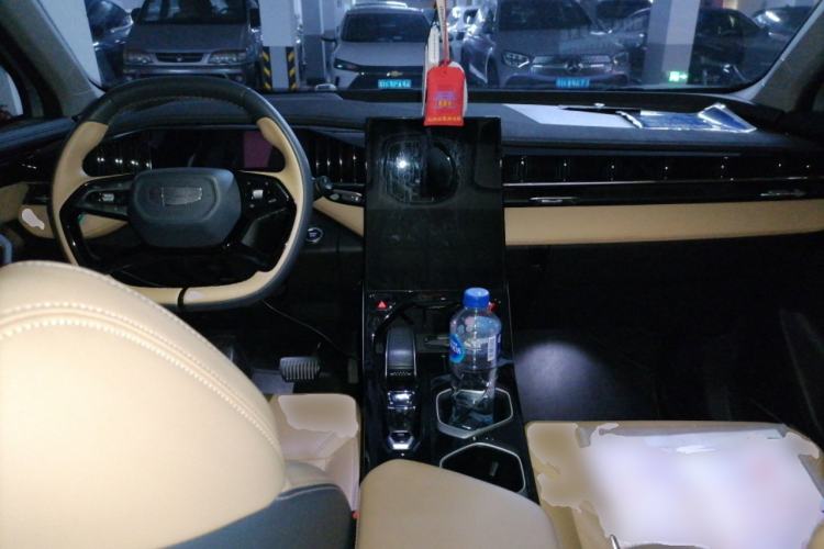 Used Geely Auto FX11 2023 1.5TD DCT Prestige Edition Center Console