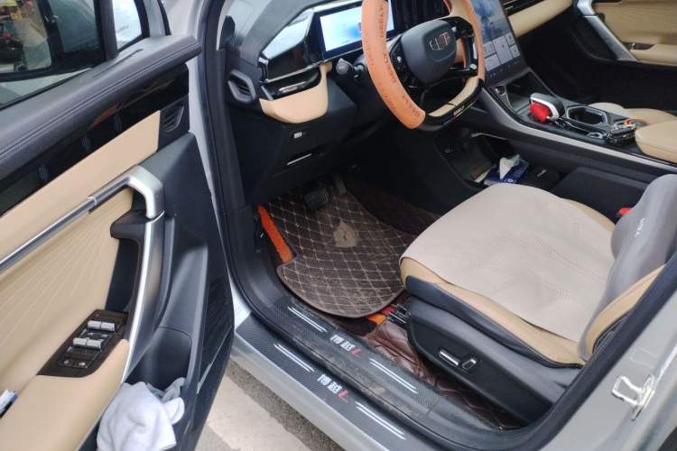 Used Geely Auto FX11 2023 1.5TD DCT Prestige Edition Driver Seat