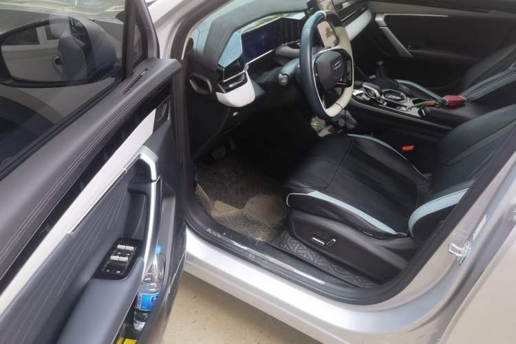 Used Geely Auto FX11 2023 1.5TD DCT Glory Edition Driver Seat