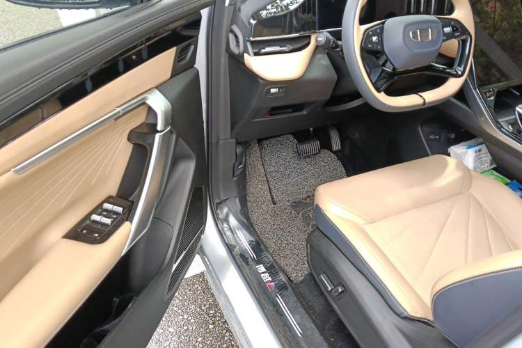 Used Geely Auto FX11 2023 1.5TD DCT Prestige Edition Driver Seat