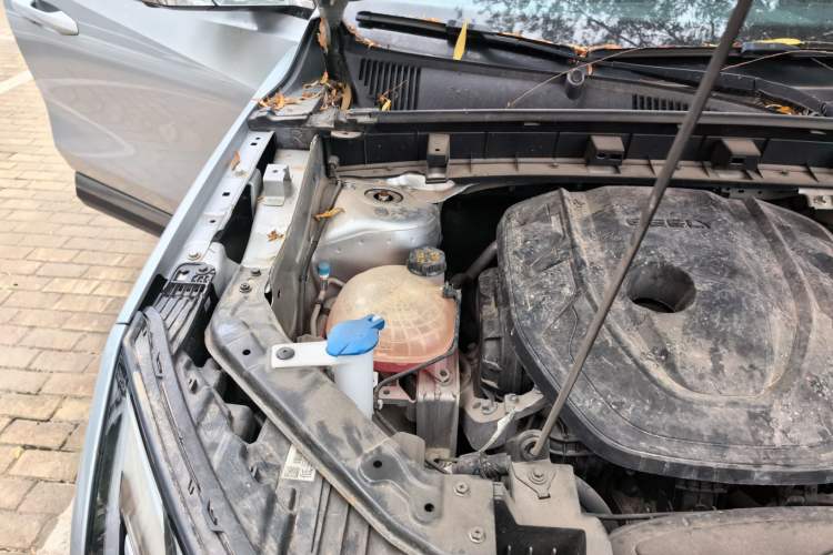 Used Geely Auto FX11 2023 2.0TD DCT Prestige Edition Engine Bay Right