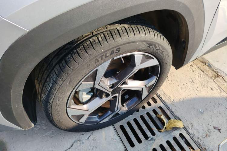 Used Geely Auto FX11 2023 1.5TD DCT Glory Edition Exterior 3