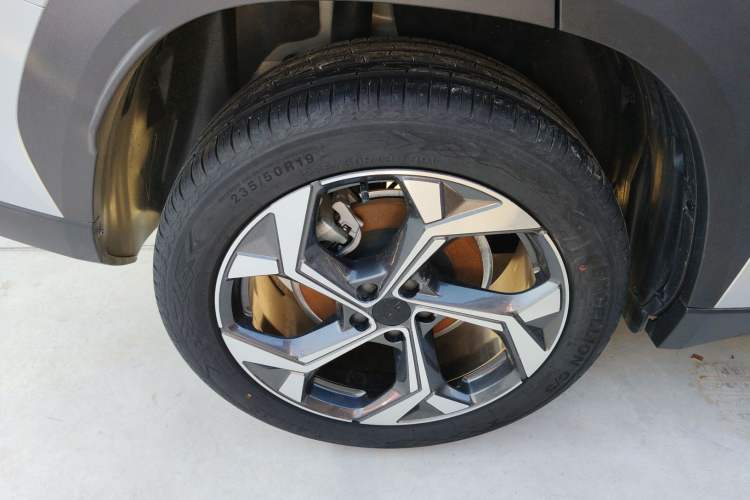 Used Geely Auto FX11 2023 1.5TD DCT Glory Edition Exterior 4