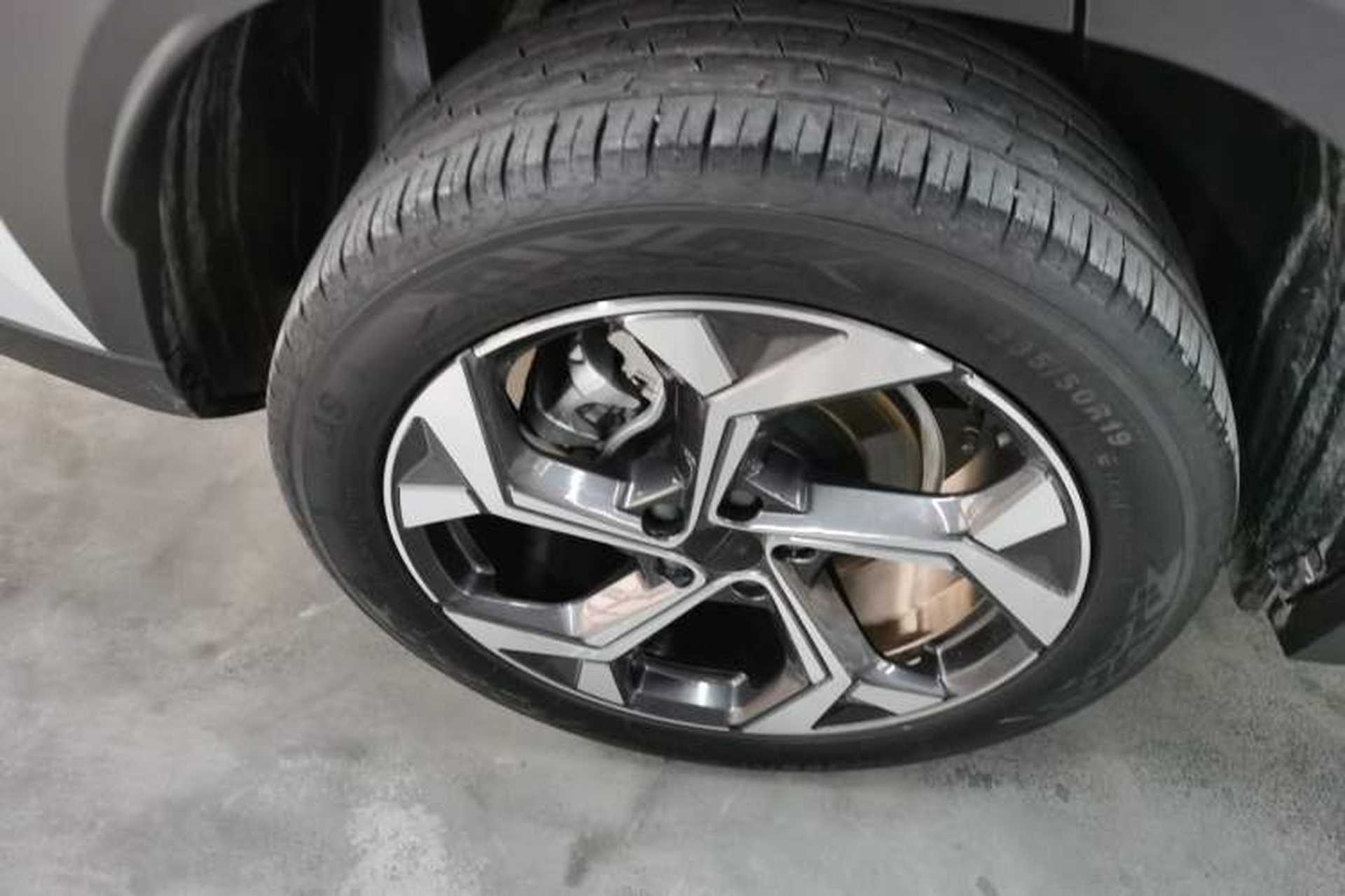Used Geely Auto FX11 2023 1.5TD DCT Prestige Edition Exterior 5