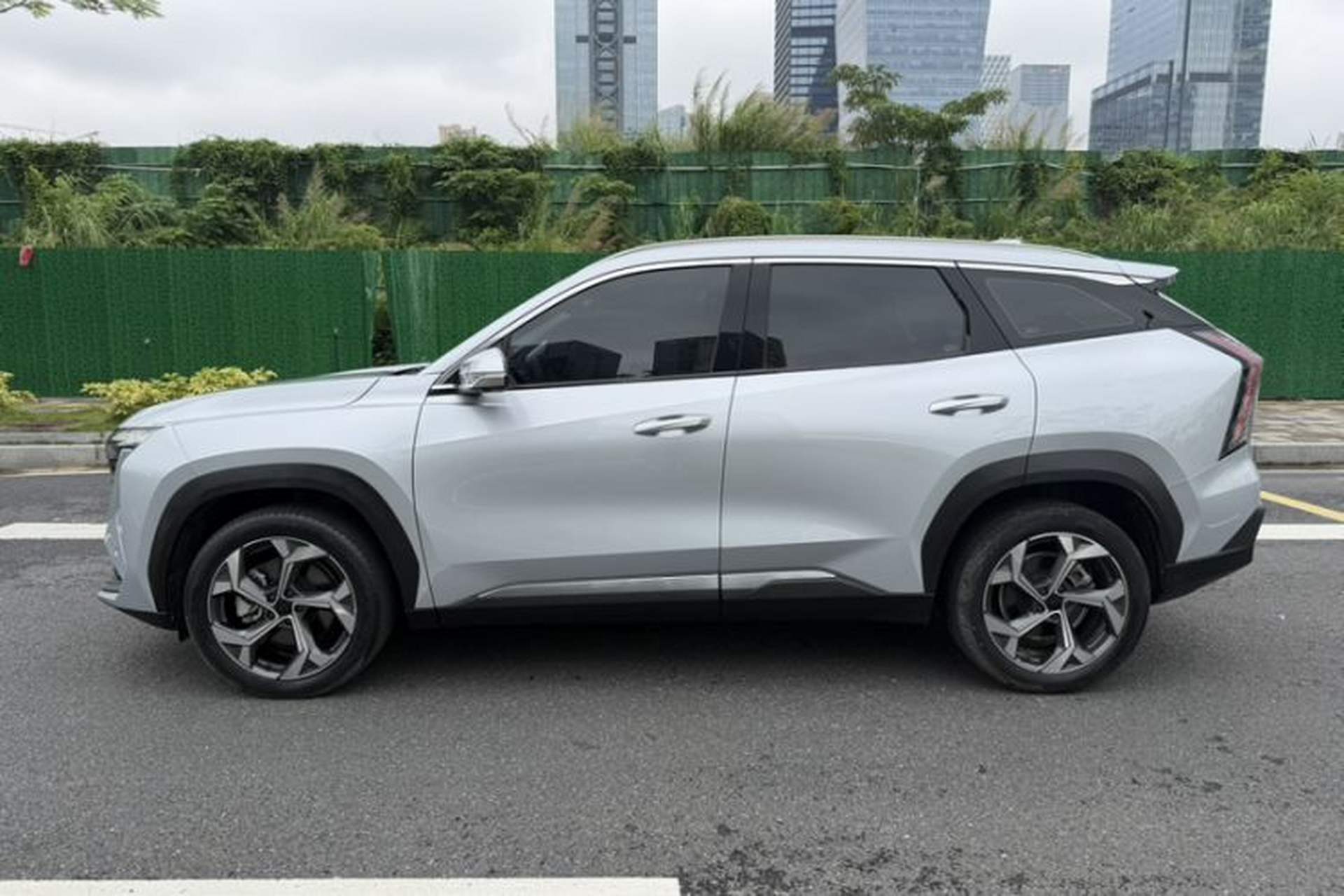Used Geely Auto FX11 2023 2.0TD DCT Prestige Edition Exterior 8
