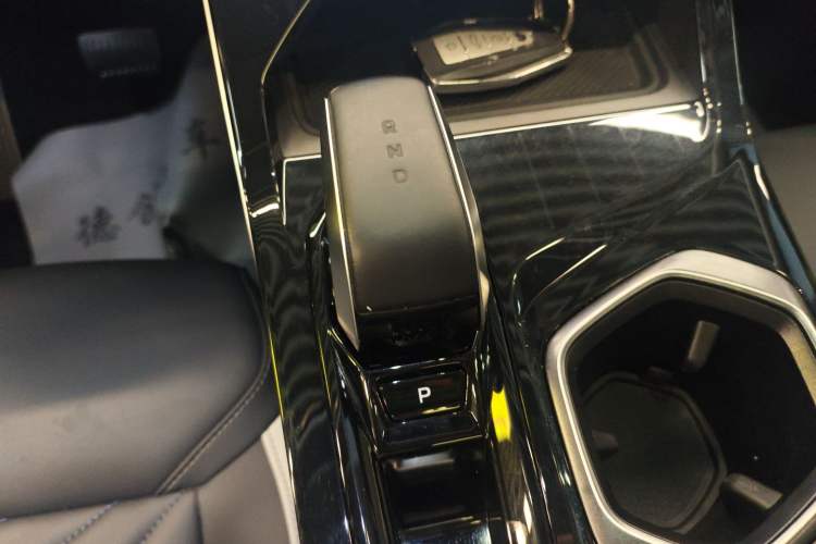 Used Geely Auto FX11 2023 1.5TD DCT Glory Edition Gear Lever