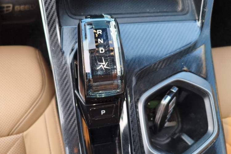 Used Geely Auto FX11 2023 1.5TD DCT Prestige Edition Gear Lever