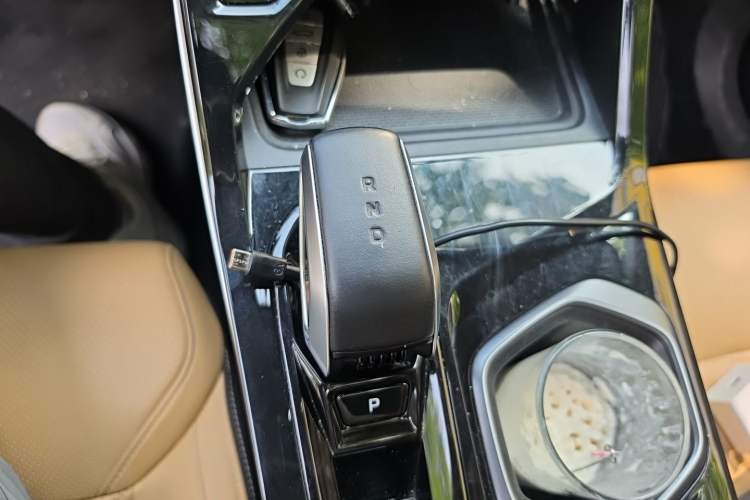Used Geely Auto FX11 2023 1.5TD DCT Prestige Edition Gear Lever