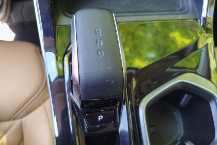 Used Geely Auto FX11 2023 1.5TD DCT Prestige Edition Gear Lever