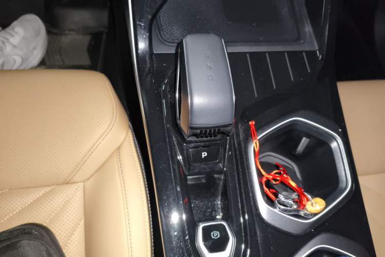 Used Geely Auto FX11 2023 1.5TD DCT Prestige Edition Gear Lever