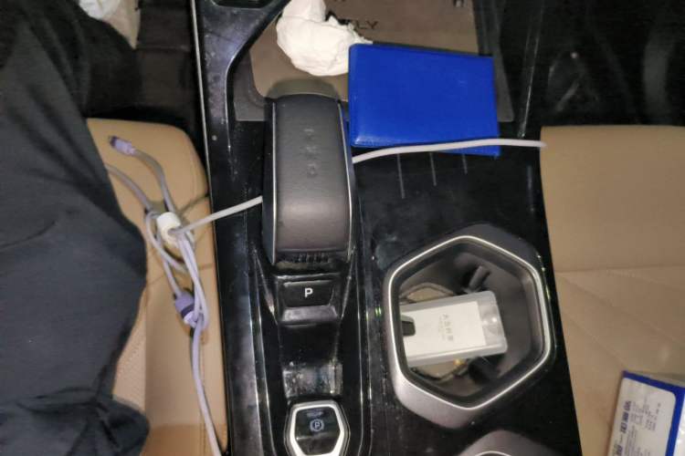 Used Geely Auto FX11 2023 1.5TD DCT Prestige Edition Gear Lever
