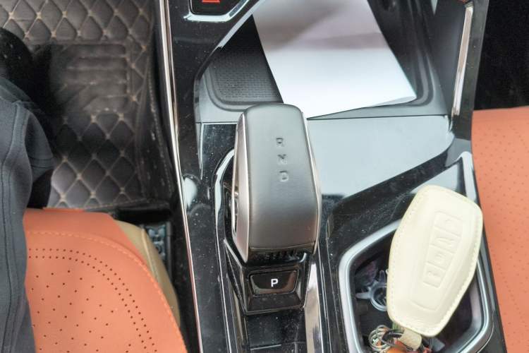 Used Geely Auto FX11 2023 1.5TD DCT Prestige Edition Gear Lever