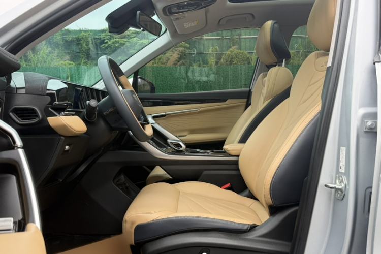 Used Geely Auto FX11 2023 2.0TD DCT Prestige Edition Interior 12