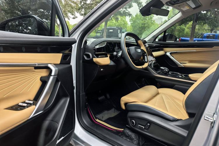 Used Geely Auto FX11 2023 2.0TD DCT Flagship Version Interior 2