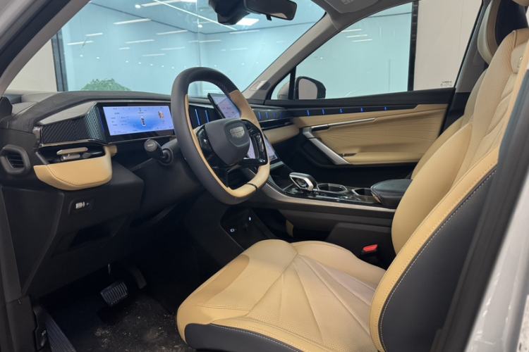 Used Geely Auto FX11 2023 1.5TD DCT Prestige Edition Interior 3