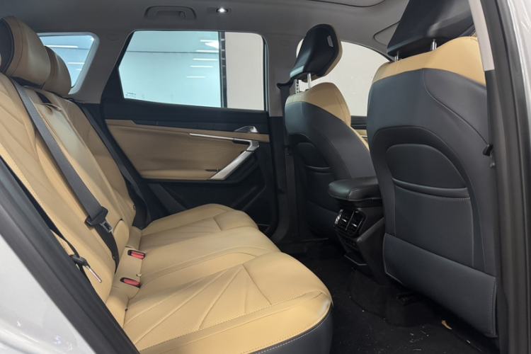 Used Geely Auto FX11 2023 1.5TD DCT Prestige Edition Interior 4