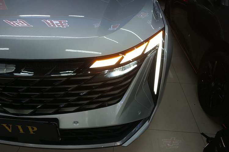 Used Geely Auto FX11 2023 1.5TD DCT Prestige Edition Left Front Headlight