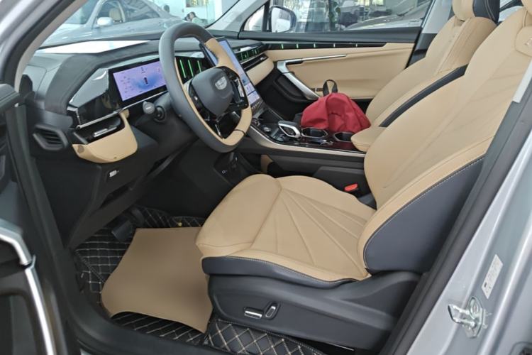 Used Geely Auto FX11 2023 1.5TD DCT Prestige Edition Left Front Seat