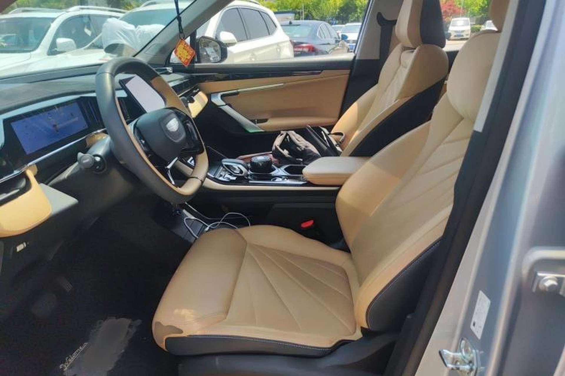 Used Geely Auto FX11 2023 1.5TD DCT Prestige Edition Left Front Seat