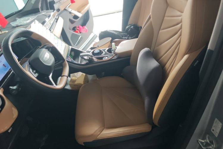 Used Geely Auto FX11 2023 2.0TD DCT Prestige Edition Left Front Seat