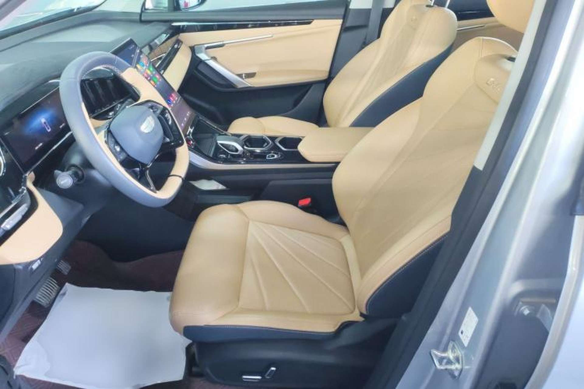 Used Geely Auto FX11 2023 1.5TD DCT Prestige Edition Left Front Seat