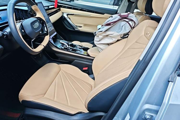 Used Geely Auto FX11 2023 1.5TD DCT Prestige Edition Left Front Seat