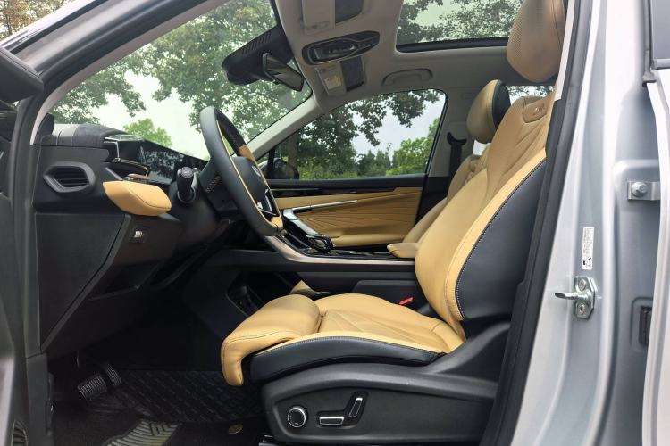 Used Geely Auto FX11 2023 2.0TD DCT Flagship Version Left Front Seat