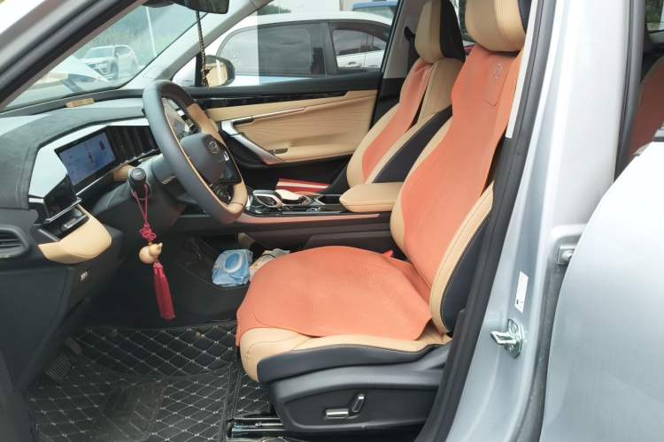 Used Geely Auto FX11 2023 1.5TD DCT Prestige Edition Left Front Seat
