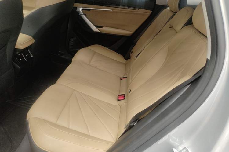 Used Geely Auto FX11 2023 1.5TD DCT Prestige Edition Left Rear Seat