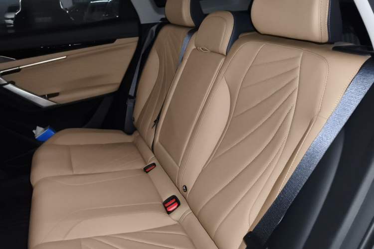 Used Geely Auto FX11 2023 1.5TD DCT Prestige Edition Left Rear Seat