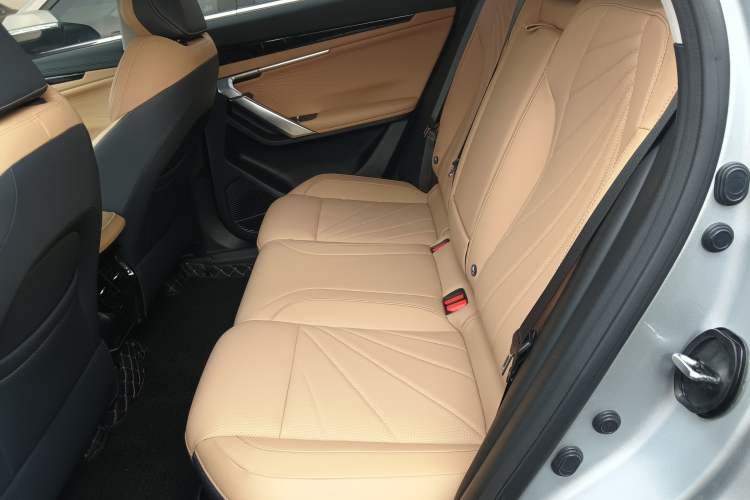 Used Geely Auto FX11 2023 1.5TD DCT Prestige Edition Left Rear Seat