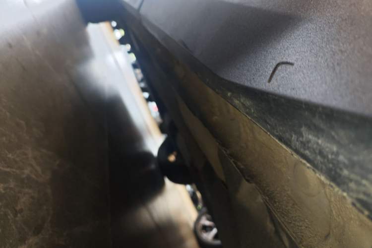 Used Geely Auto FX11 2023 1.5TD DCT Glory Edition Left Side Sill
