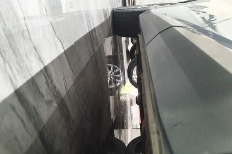 Used Geely Auto FX11 2023 2.0TD DCT Prestige Edition Left Side Sill
