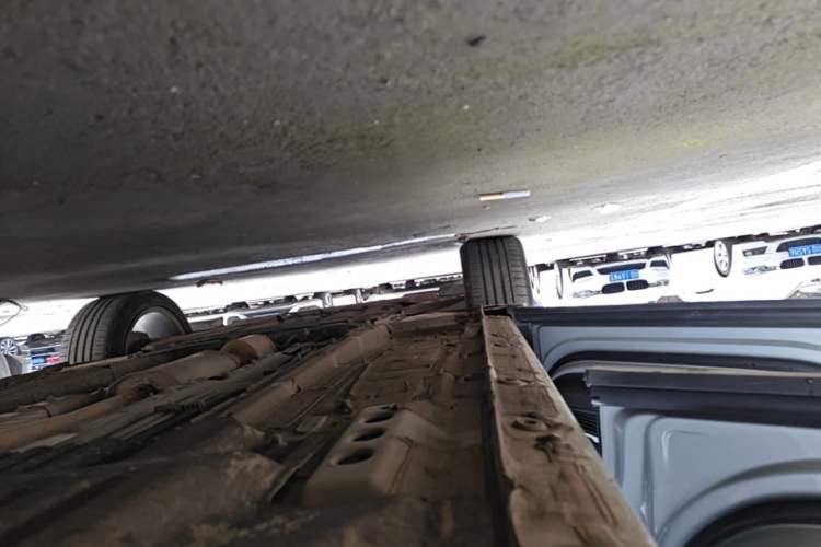 Used Geely Auto FX11 2023 1.5TD DCT Prestige Edition Left Side Sill