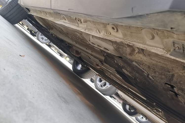 Used Geely Auto FX11 2023 1.5TD DCT Prestige Edition Left Side Sill
