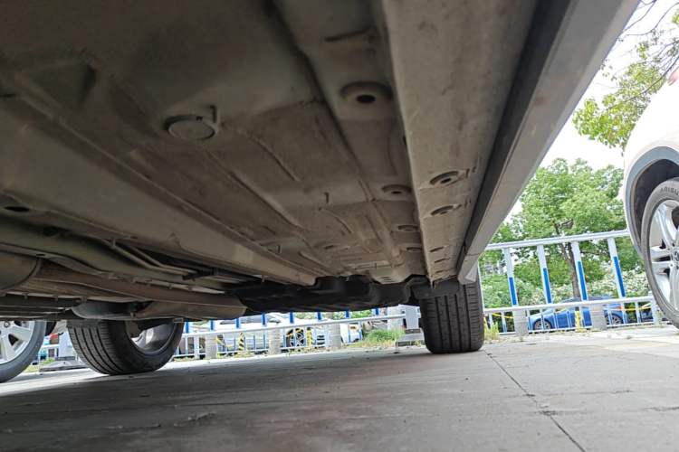 Used Geely Auto FX11 2023 2.0TD DCT Prestige Edition Left Side Sill
